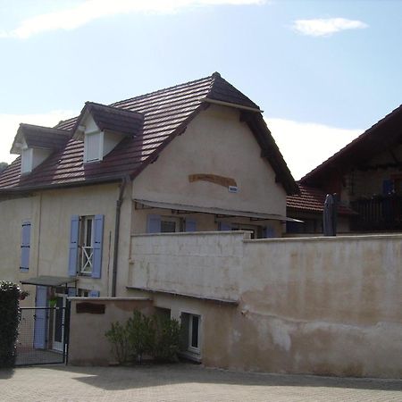 A Deux Pas Du Rhone Villa Sault-Brenaz Bagian luar foto